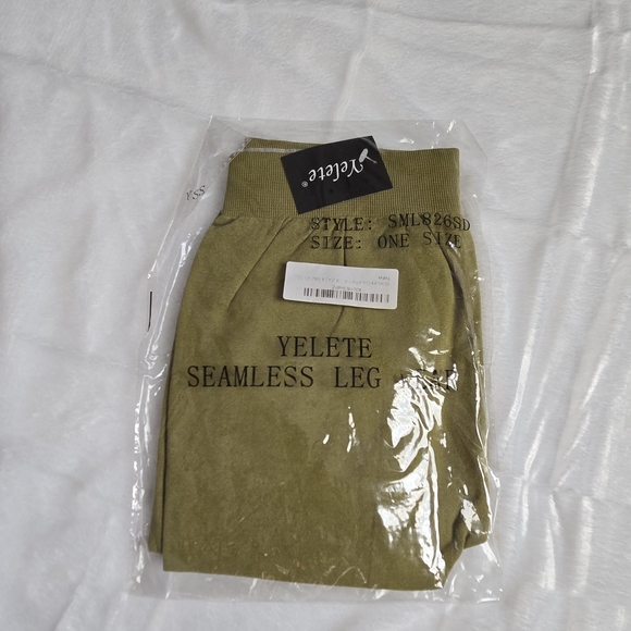 Yelete Pants - Yelete Seamless Leggings in Olive